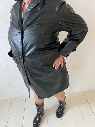 Elegante cappotto laccato